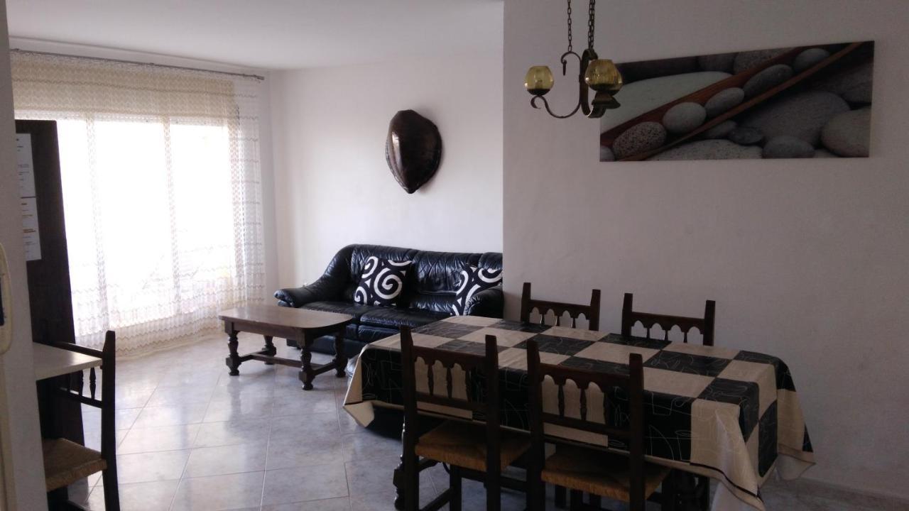 Mar Blau L'Escala Apartment Room photo