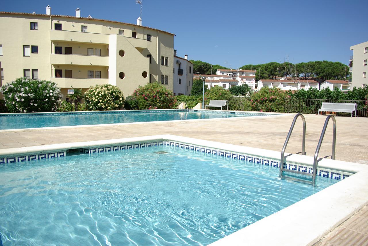 Mar Blau L'Escala Apartment Exterior photo